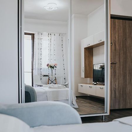 Palas Mall - Cozy Studios And Flats יאשי מראה חיצוני תמונה