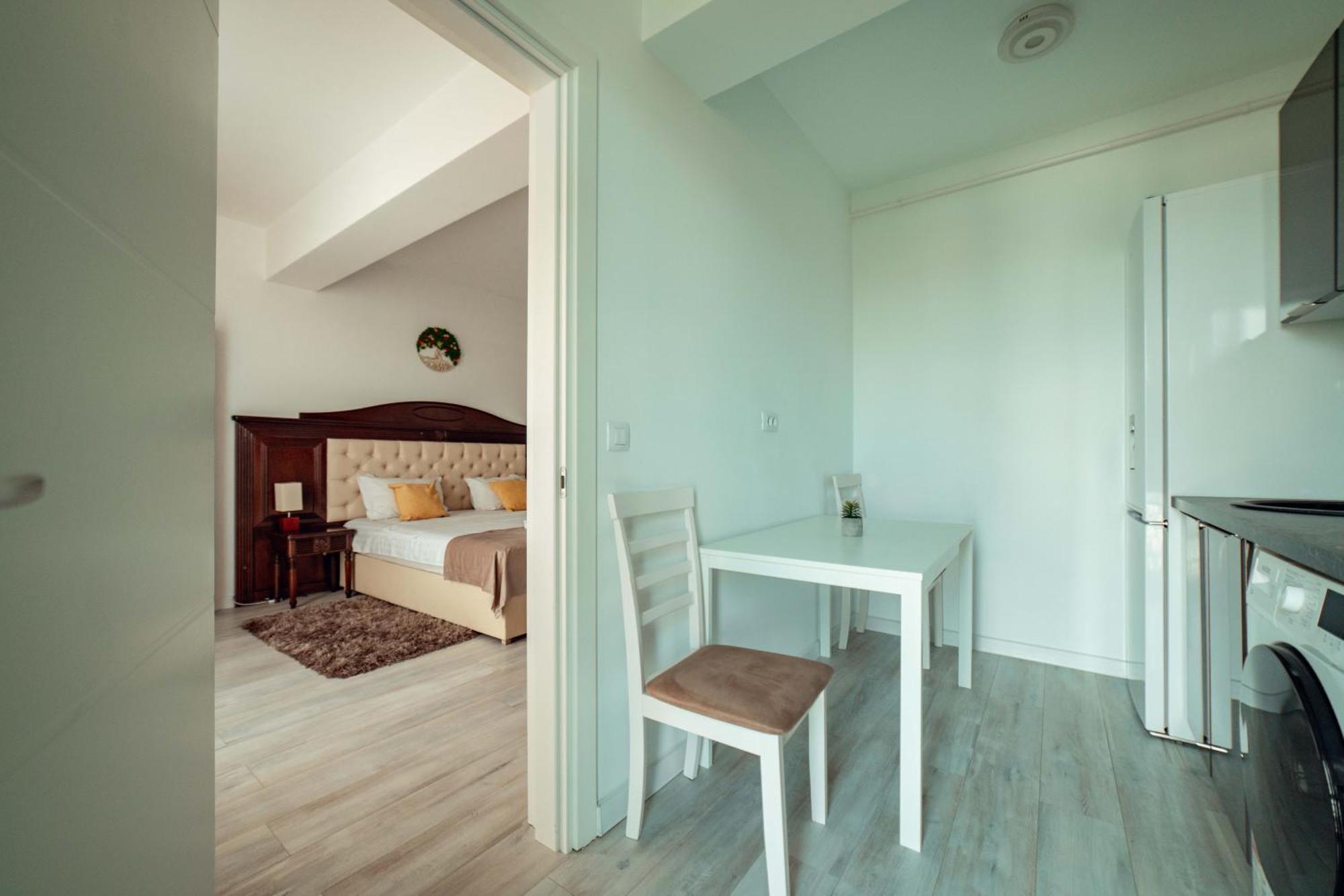 Palas Mall - Cozy Studios And Flats יאשי מראה חיצוני תמונה